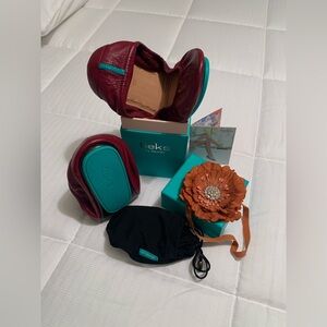 Classic Tieks in Burgundy Nappa
Leather. Flats Shoes Size 10.